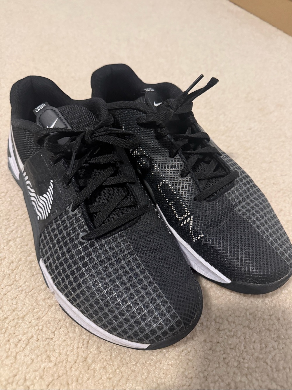 Nike Black and White Women’s Metcon Athletic Training Shoes
